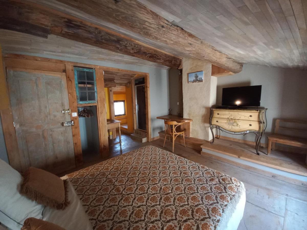 Hotel La Casa De Boulbon Zewnętrze zdjęcie